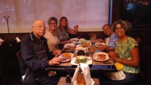 mesa servida familia infancia tradición gastronomía venezolana